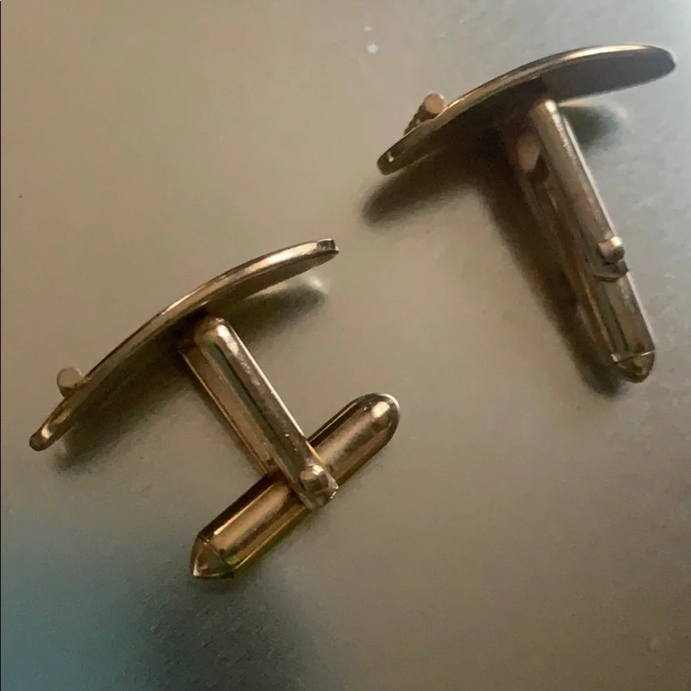 SWANK GOLDEN CUFFLINKS. VINTAGE